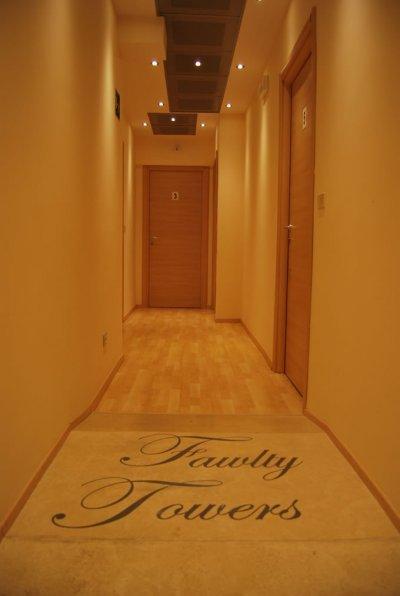 Fawlty Towers Rom